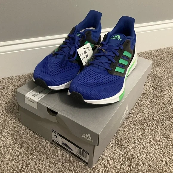 New with tags Men’s Adidas Running Shoes - Picture 8 of 11
